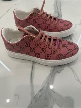 Valentino Pink Logo-Print Low-Top Platform Sneakers